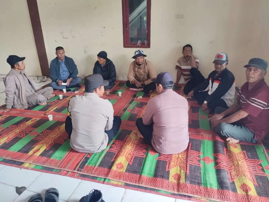 Bhabinkamtibmas Polsek Pegasing dan Warga Duduk Bersama Sambil Ngopi Pagi, Wujudkan Kamtibmas Kondusif