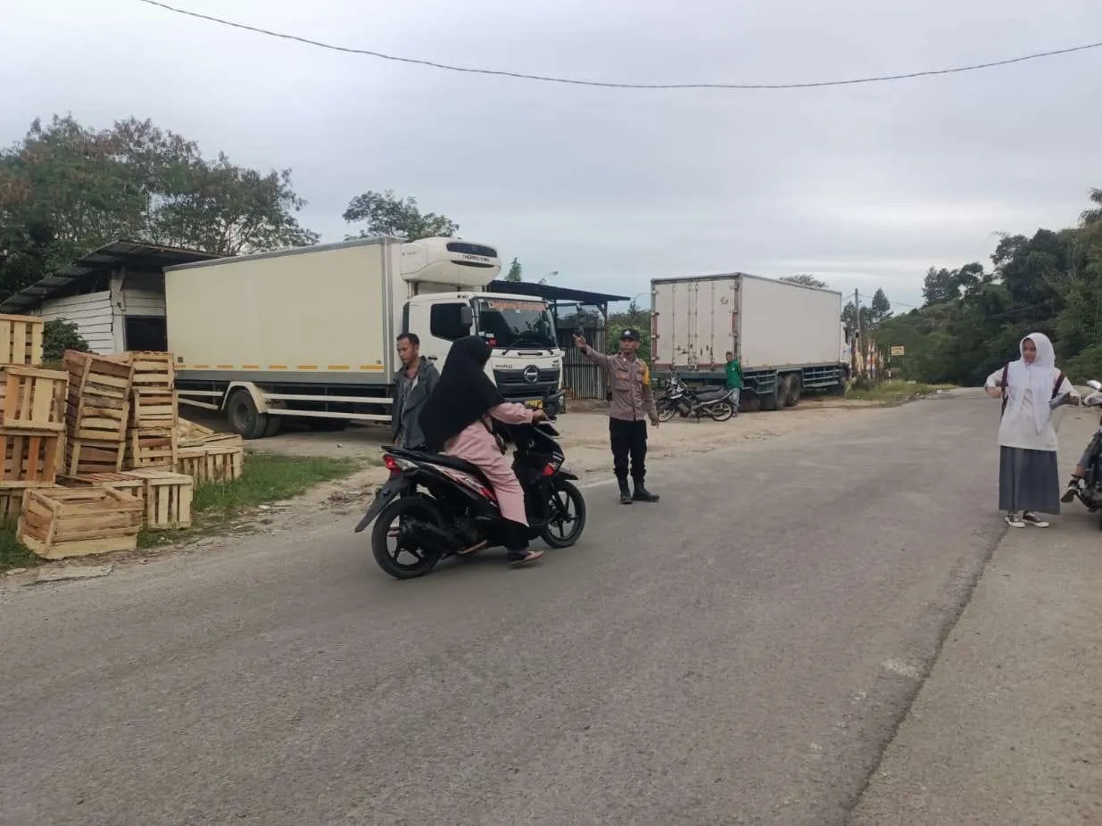 Polsek Bintang Gelar Strong Point Pagi, Wujudkan Kelancaran Lalin dan Keselamatan Pelajar