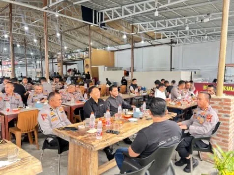 Ngopi Bareng Warga, Kapolres Aceh Tengah Bangun Polisi yang Humanis dan Bersahabat
