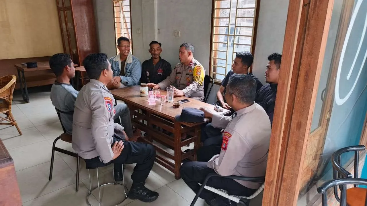 Lewat Kopi Soboh, Polsek Silih Nara Pererat Kedekatan dengan Masyarakat