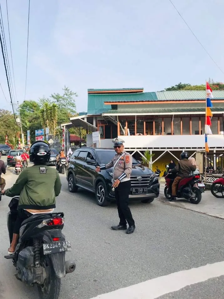Pagi Tertib, Warga Nyaman: Sat Lantas Polres Aceh Tengah Kawal Arus Lalu Lintas