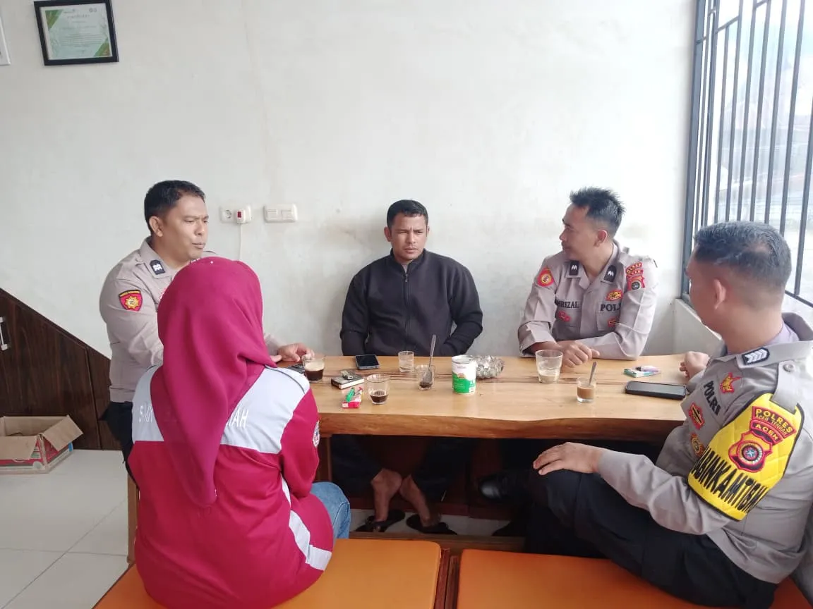 Lewat Ngopi Pagi, Polsek Kota Takengon Bangun Komunikasi Intens dengan Masyarakat