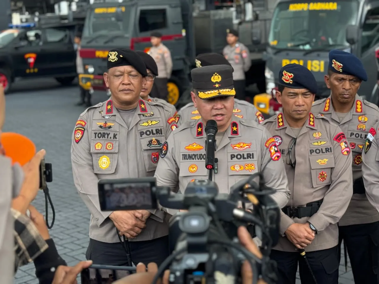 Polri Kerahkan Ratusan Personel Bantu Penanganan Bencana di Sumatera