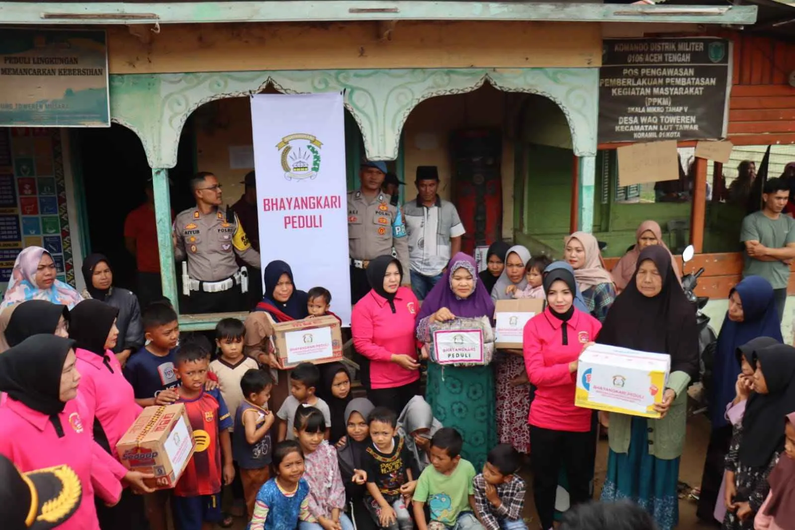 Kapolres dan Bhayangkari Kembali Salurkan Bantuan Kemanusiaan Ketua Umum Bhayangkari untuk Warga Terdampak Bencana