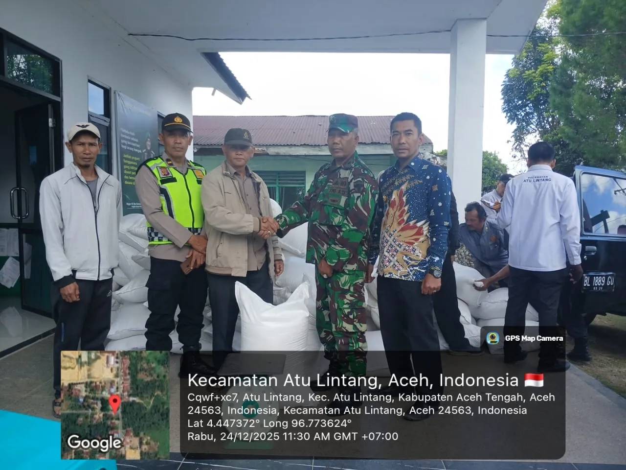 4 Ton Beras Bulog Disalurkan ke Warga Atu Lintang, Polri Hadir Pastikan Distribusi Aman