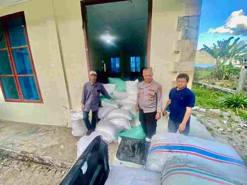 Polsek Lut Tawar Dukung Pemulihan Warga, Pastikan Distribusi 5 Ton Beras Bulog Berjalan Aman dan Tepat Sasaran