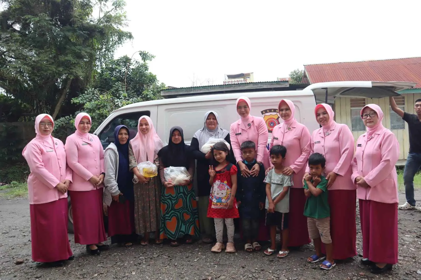 SPPG Yayasan Kemala Bhayangkari Cabang Aceh Tengah Hadir di Tengah Bencana, Paket MBG Disalurkan kepada Warga Terdampak