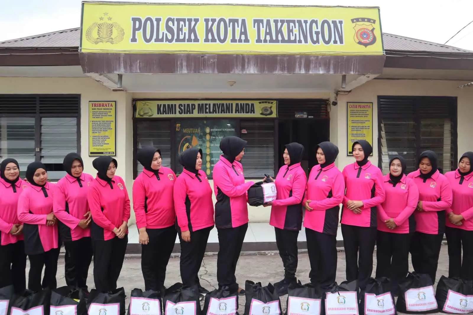 Ketua Bhayangkari Cabang Aceh Tengah Kunjungi Bhayangkari Polsek, Ingatkan Peran Istri Dukung Tugas Suami