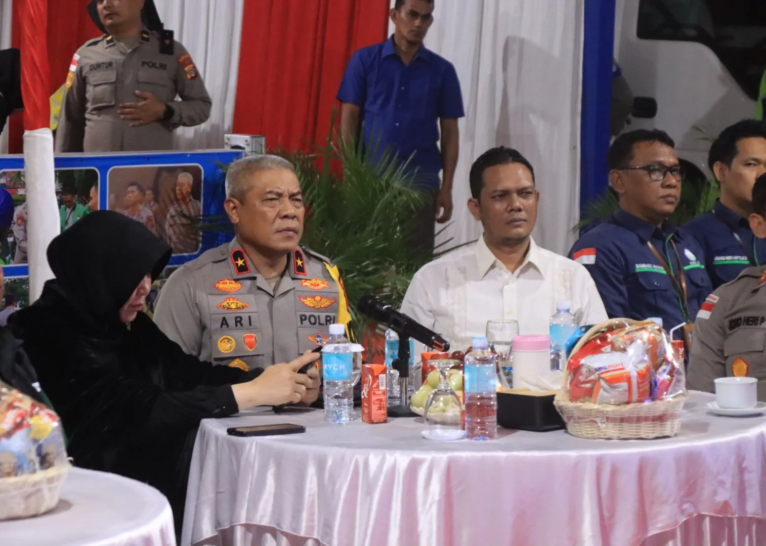 Wakapolda Aceh Bersama Forkopimda Ikuti Vidcon dengan Kapolri pada Malam Pergantian Tahun