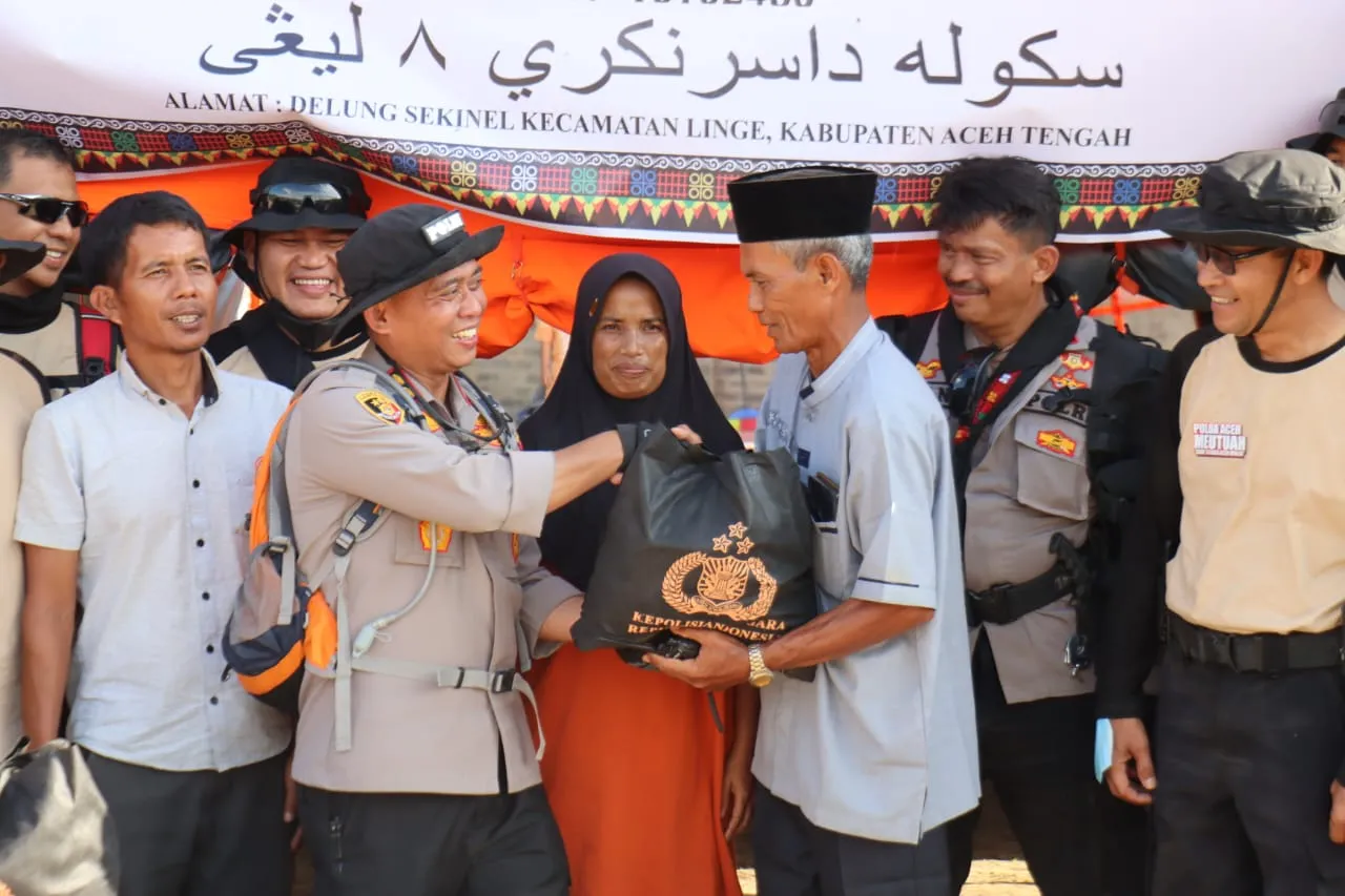 Menembus Kampung Terpencil, Kapolres Aceh Tengah Hadirkan Senyum bagi Warga Terdampak di Kemukiman Wih Dusun Jamat