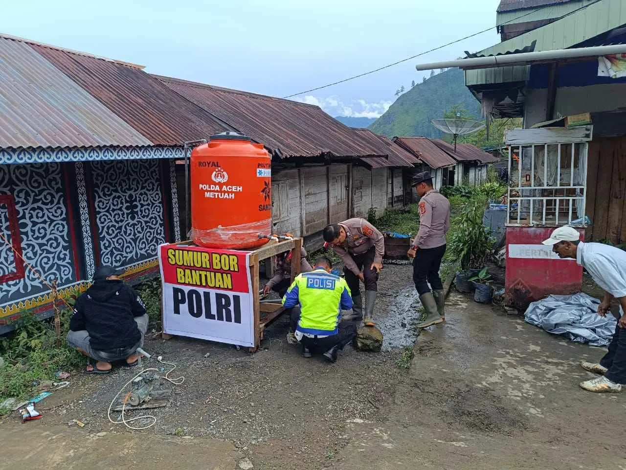 Bantuan Sumur Bor Air Bersih Kapolda Aceh ke-4 di Desa Terpencil Reje Payung Diresmikan Polres Aceh Tengah