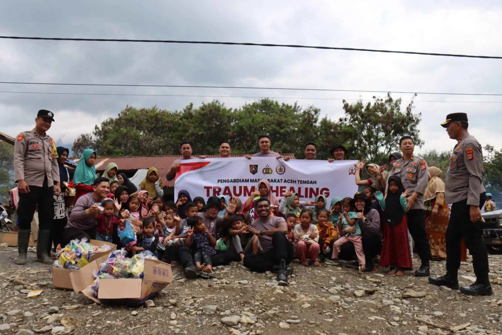 Mahasiswa STIK-PTIK Angkatan 83 Salurkan Daging Meugang dan Masak untuk Warga Kala Segi Jelang Ramadhan