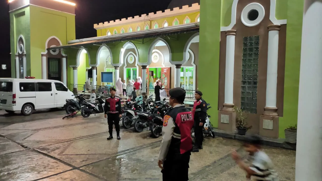 Polres Aceh Tengah Amankan Salat Tarawih, Patroli Presisi Jaga Kenyamanan Jamaah