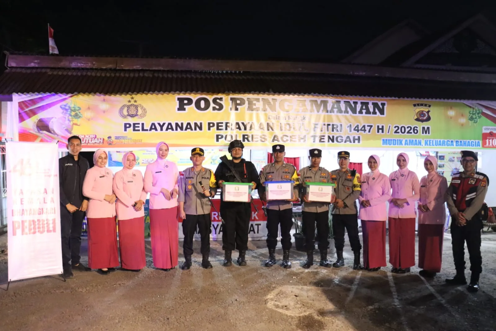 Kapolres dan Ketua Bhayangkari Aceh Tengah Kunjungi Pos Pengamanan Lebaran, Beri Dukungan untuk Petugas