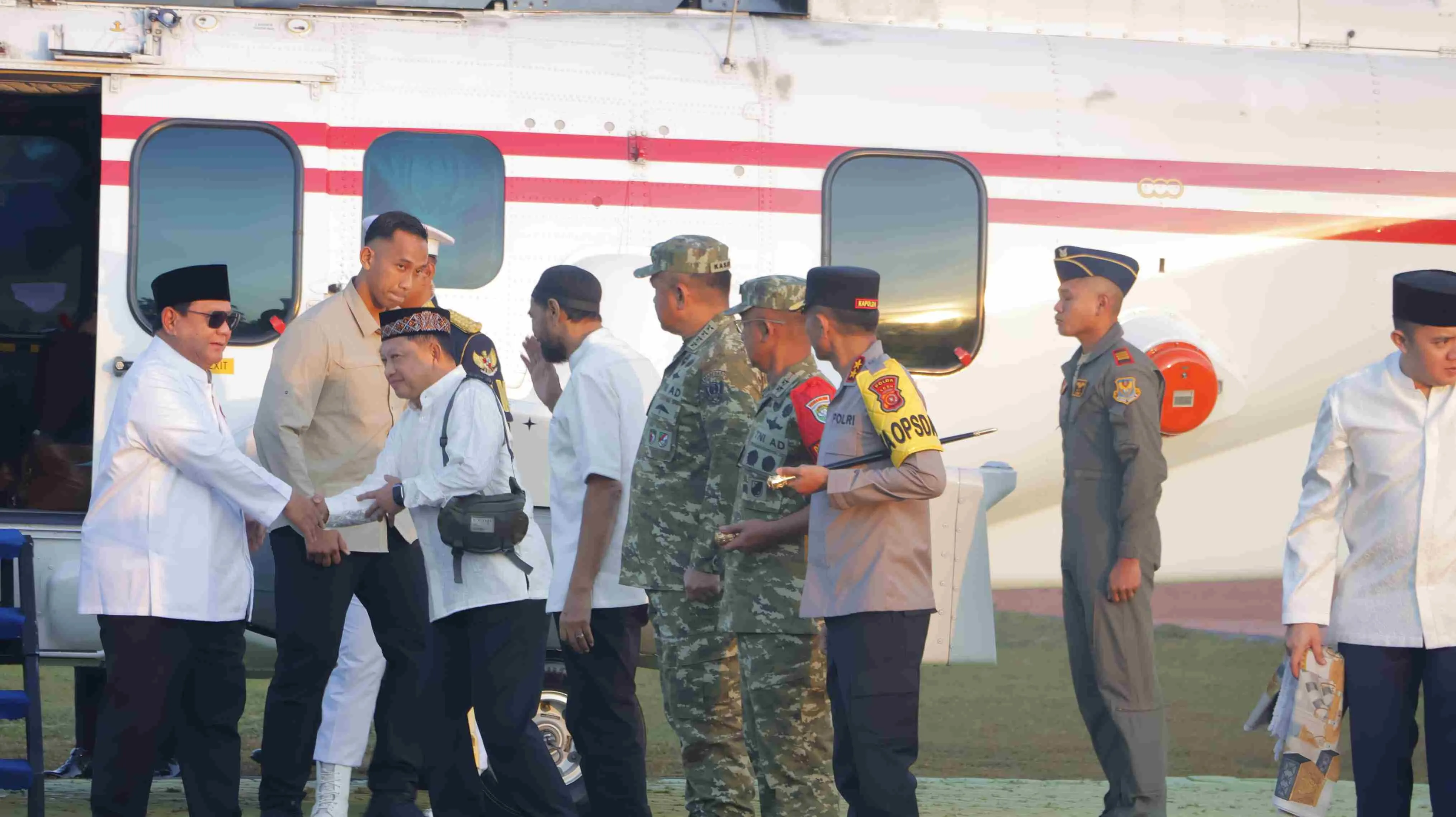 Presiden RI Prabowo Subianto Sholat Idul Fitri Bersama Warga Huntara di Aceh Tamiang Turut dihadiri Kapolda Aceh