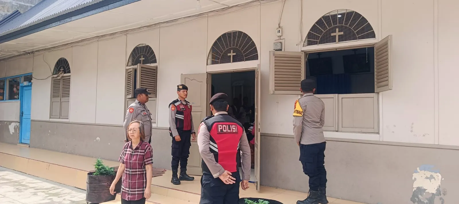 Pastikan Keamanan Jemaat, Polisi di Aceh Tengah  Lakukan Pengamanan Jumat Agung