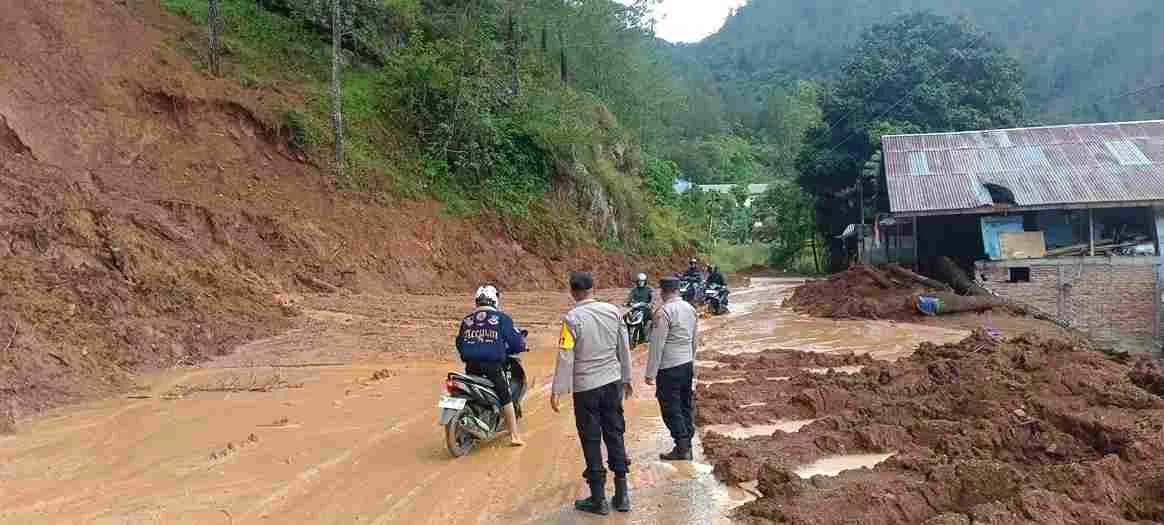 Polsek Lut Tawar Patroli Monitoring, Warga Diminta Waspada Dampak Curah Hujan Tinggi