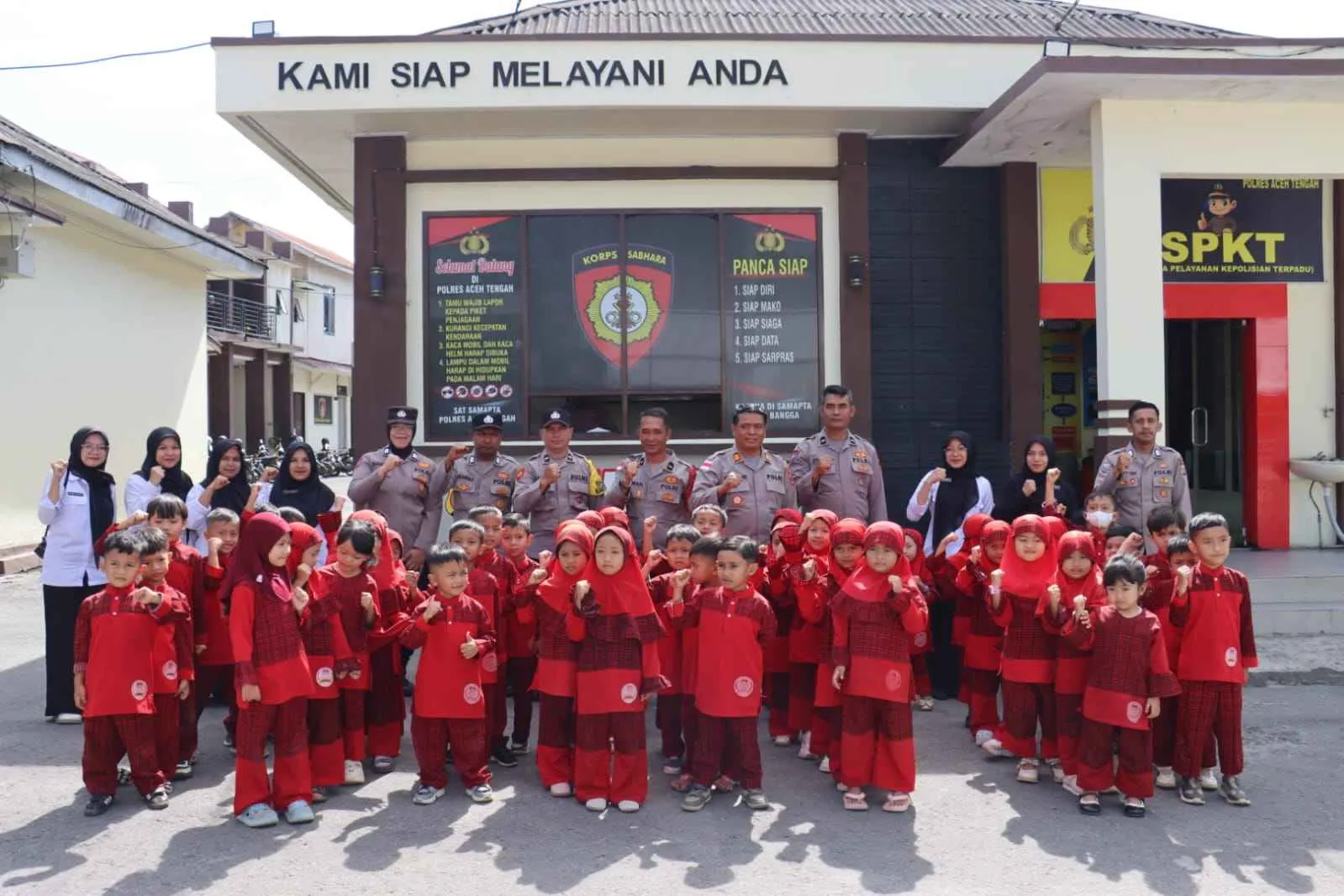 Polisi Sahabat Anak, Polres Aceh Tengah Sambut Kunjungan TK Buah Hati Takengon Edukasi Tugas Kepolisian