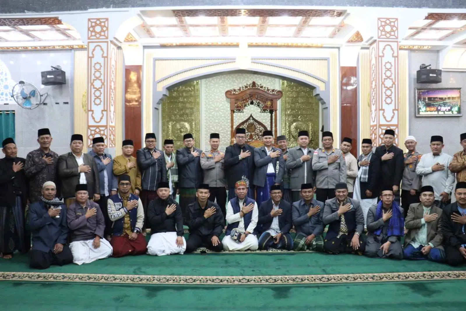 Safari Subuh Rabu Berkah, Kapolsek Bebesen Ajak Masyarakat Perkuat Persatuan dan Jaga Kamtibmas