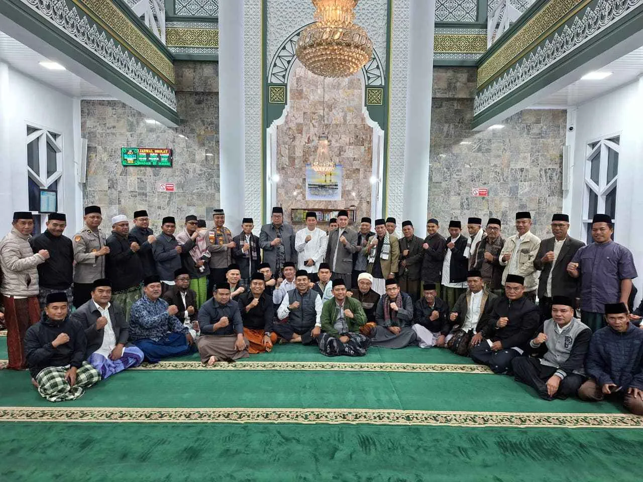 Safari Subuh, Kapolsek Lut Tawar Ingatkan Orang Tua Awasi Anak dan Manfaatkan Layanan 110