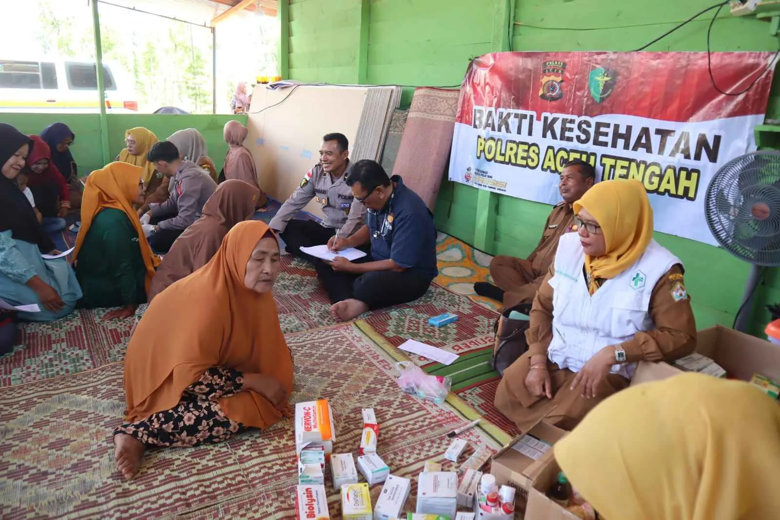 Wujud Kepedulian Polri, Polres Aceh Tengah Salurkan Bantuan dan Layanan Kesehatan di Linge