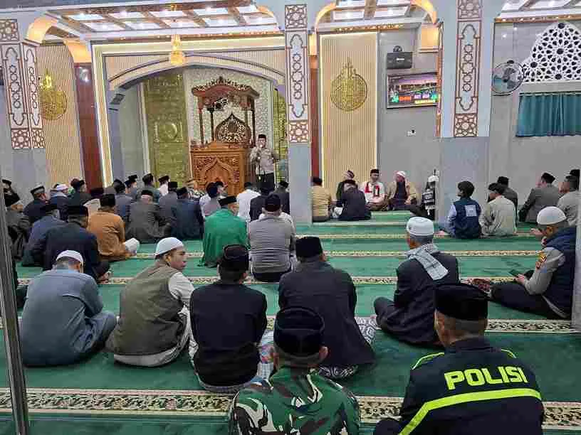 Safari Subuh di Masjid Quba, Kasat Binmas Polres Aceh Tengah Ajak Warga bersama Berperan Aktif Jaga Kamtibmas