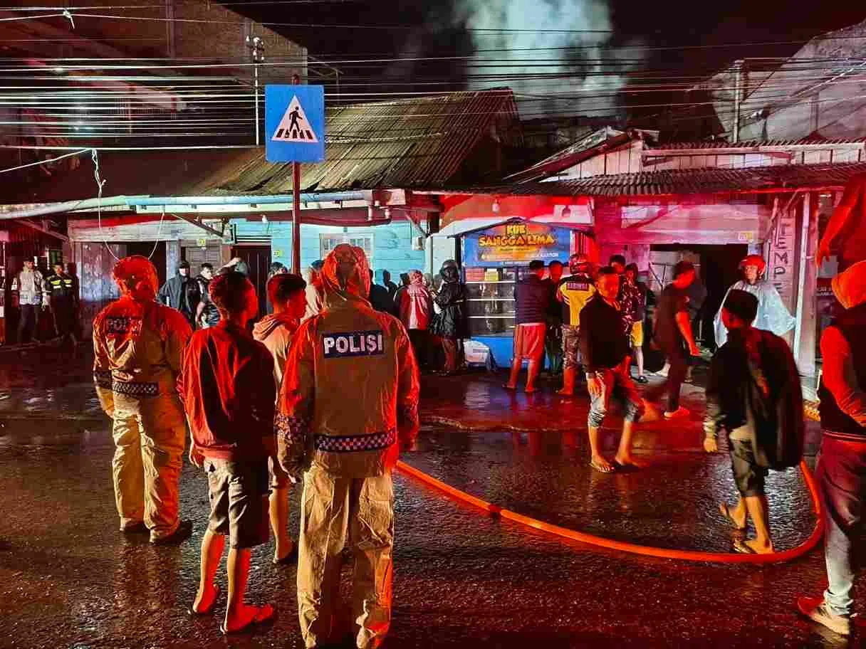 Polres Aceh Tengah Bergerak Cepat Tangani Kebakaran Dua Rumah di Kemili