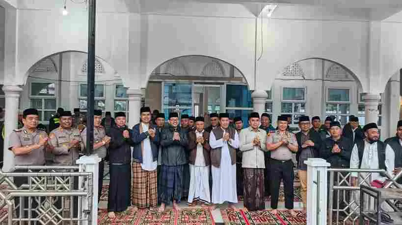Subuh Keliling, Wakapolres Aceh Tengah Ajak Masyarakat Jaga Kamtibmas dan Awasi Anak