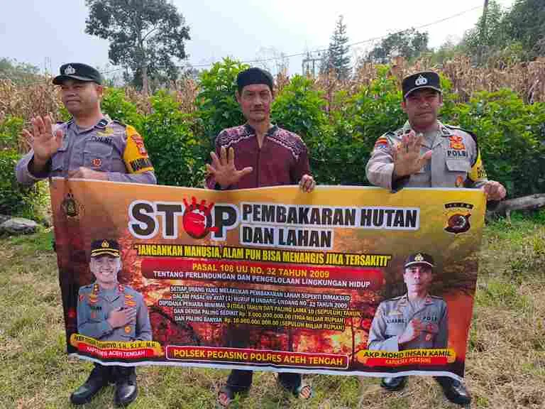 Polisi Bersama Masyarakat, Polsek Pegasing Cegah Karhutla Sejak Dini