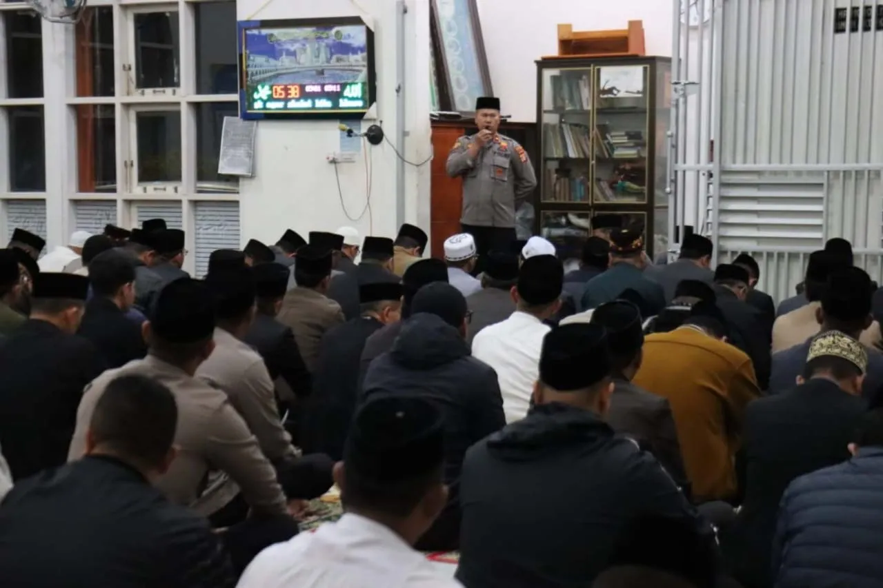 Safari Subuh Rabu Berkah, Wakapolres Aceh Tengah Ingatkan Warga Waspada Narkoba hingga Penipuan Online