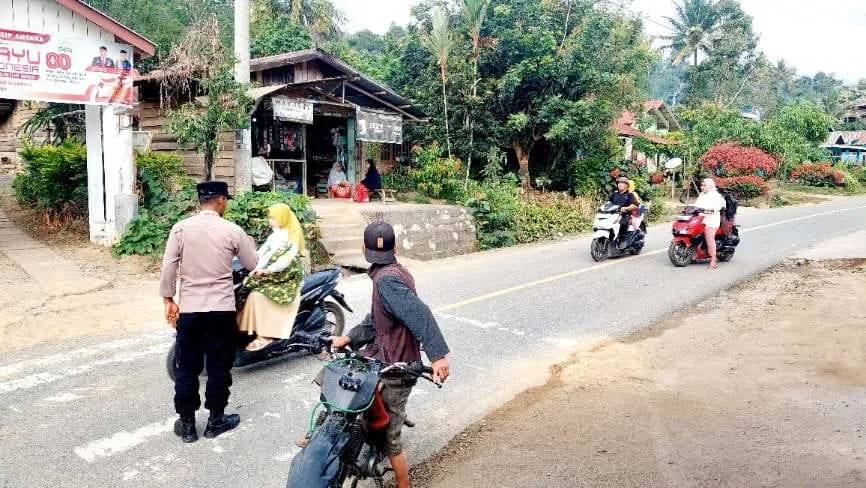 Polsubsektor Rusip Antara Gelar Strong Point Pagi, Pastikan Keselamatan Pelajar dan Kelancaran Lalu Lintas