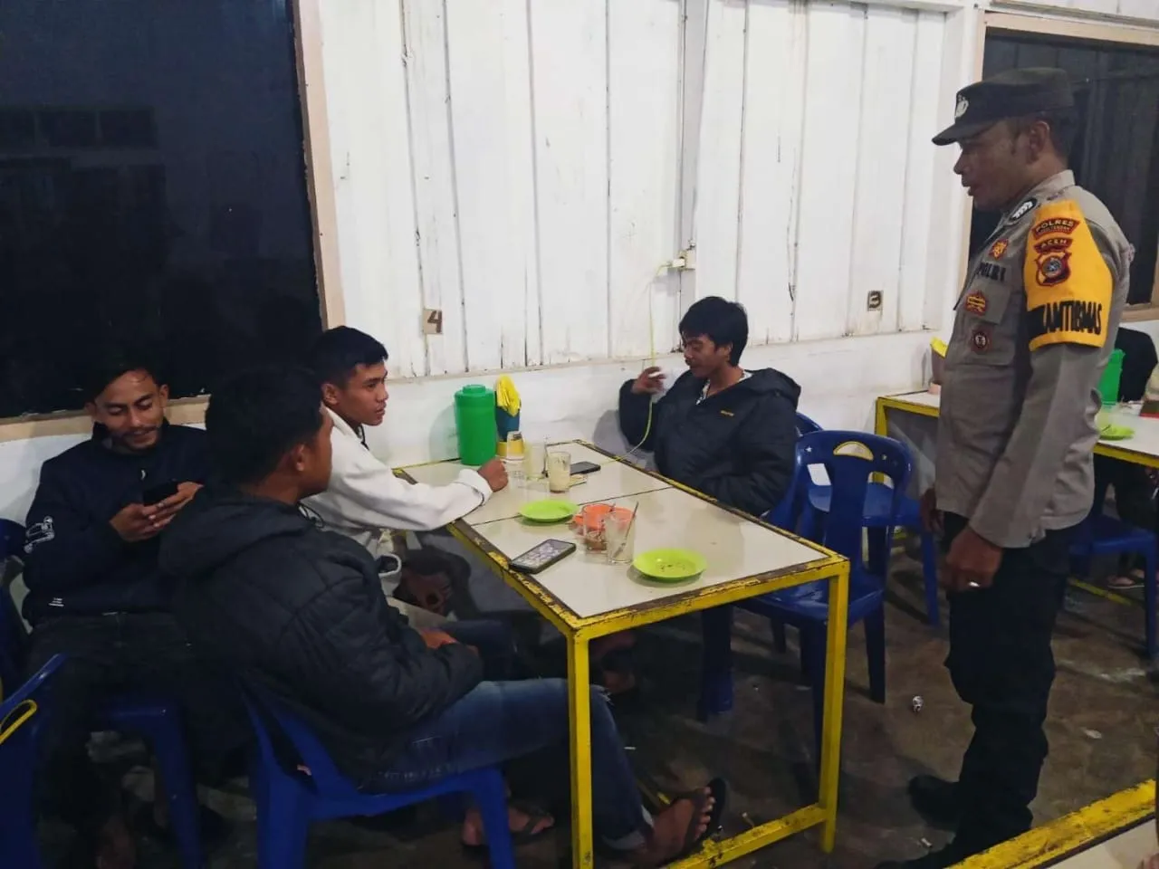 Polsek Bintang Gelar Patroli Malam, Sampaikan Pesan Kamtibmas kepada Warga