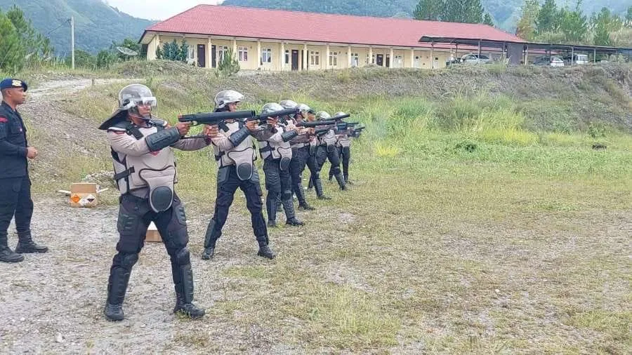 Sat Samapta Polres Aceh Tengah Asah Keterampilan Lewat Latihan Menembak Flash Ball
