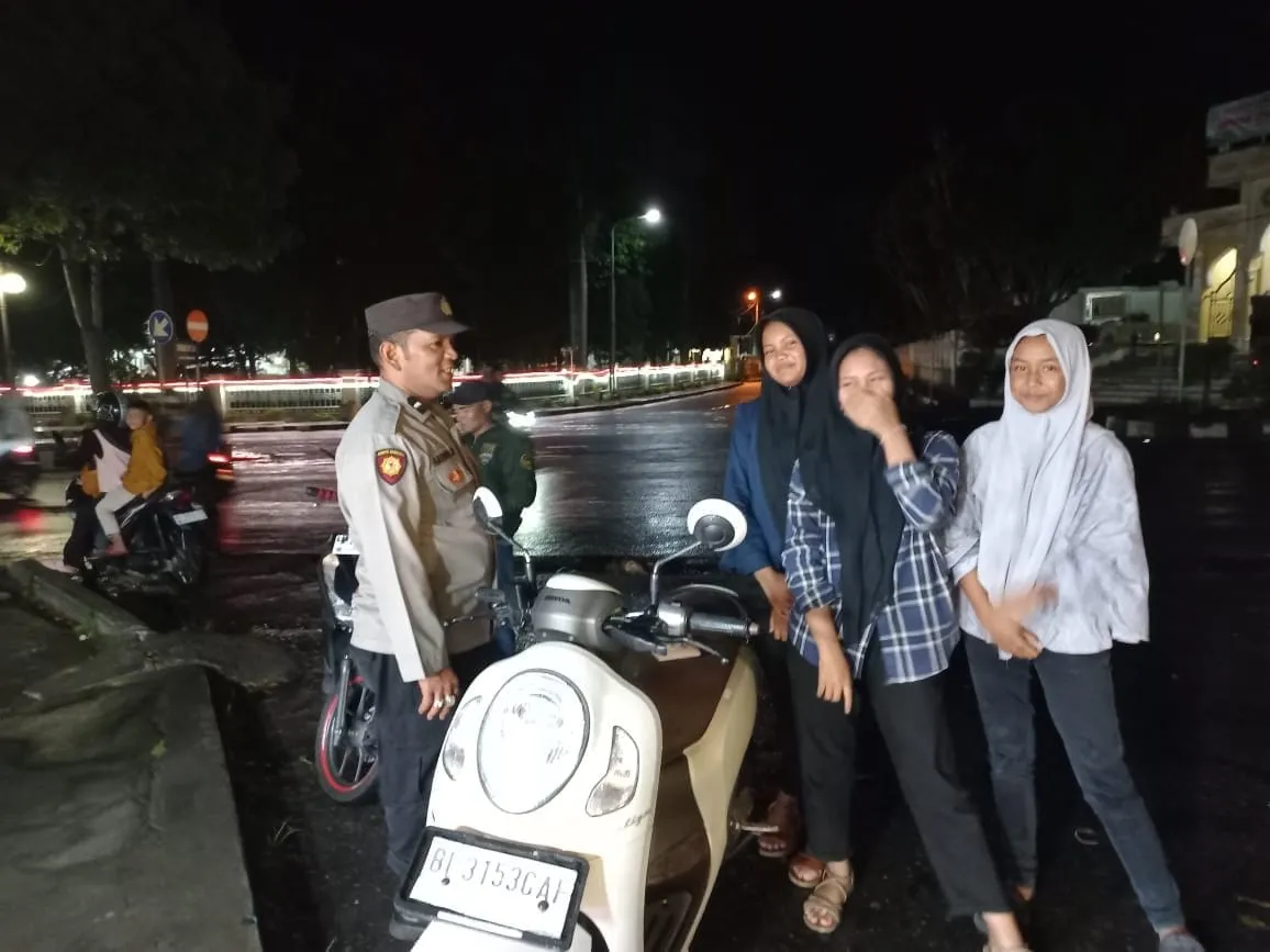 Polsek Lut Tawar Ajak Kaum Muda Berperan dalam Menjaga Kamtibmas Lewat Patroli Malam