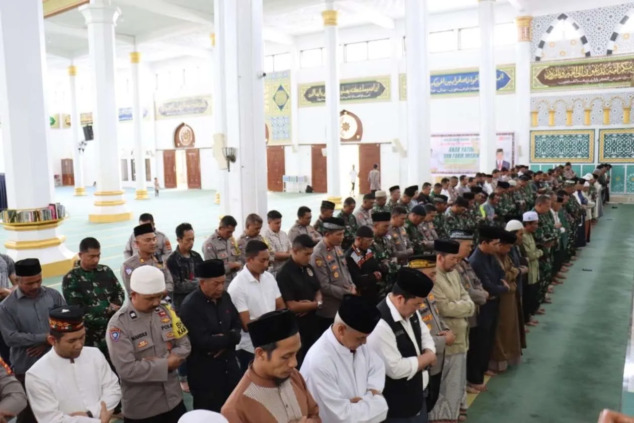 Kapolres dan Forkopimda Aceh Tengah Gelar Sholat Zuhur dan Doa Bersama, Wujudkan Kebersamaan untuk Negeri