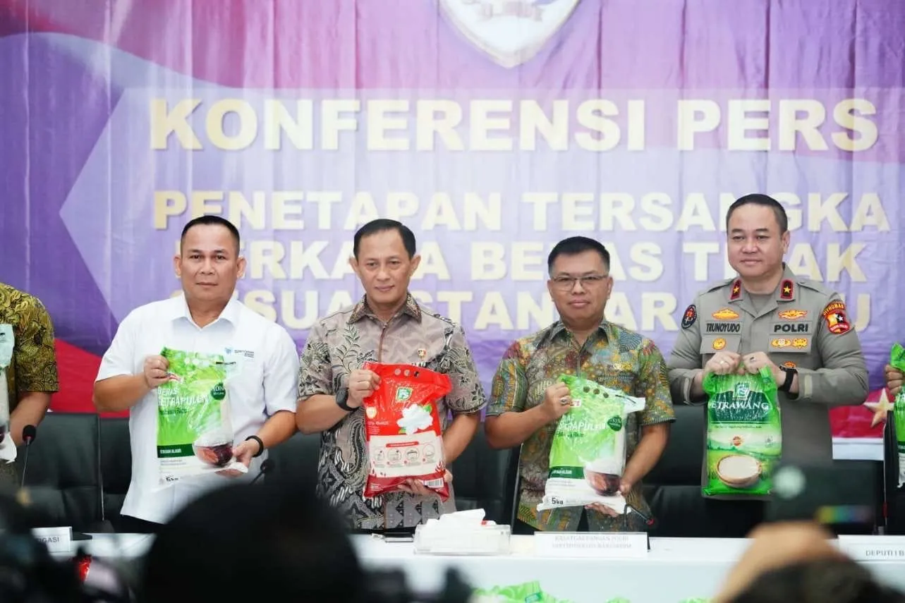 Satgas Pangan Sita 132 Ton Beras Oplosan Produksi PT Food Station