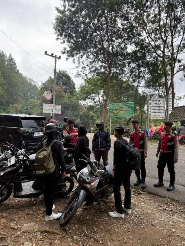 Libur Akhir Pekan, Tim Patroli Samapta Polres Aceh Tengah Sasar Sejumlah Lokasi Wisata dan Titik Rawan
