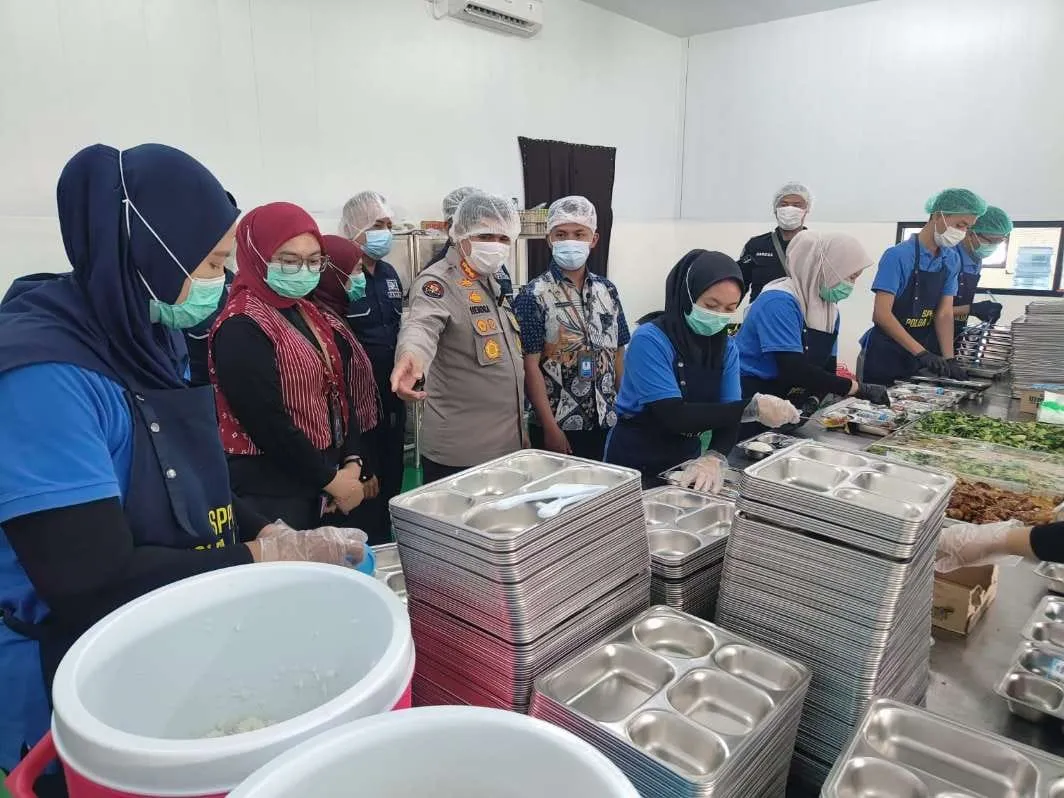 Polisi Pastikan Program MBG di Arcamanik Aman, Sehat, dan Tepat Sasaran