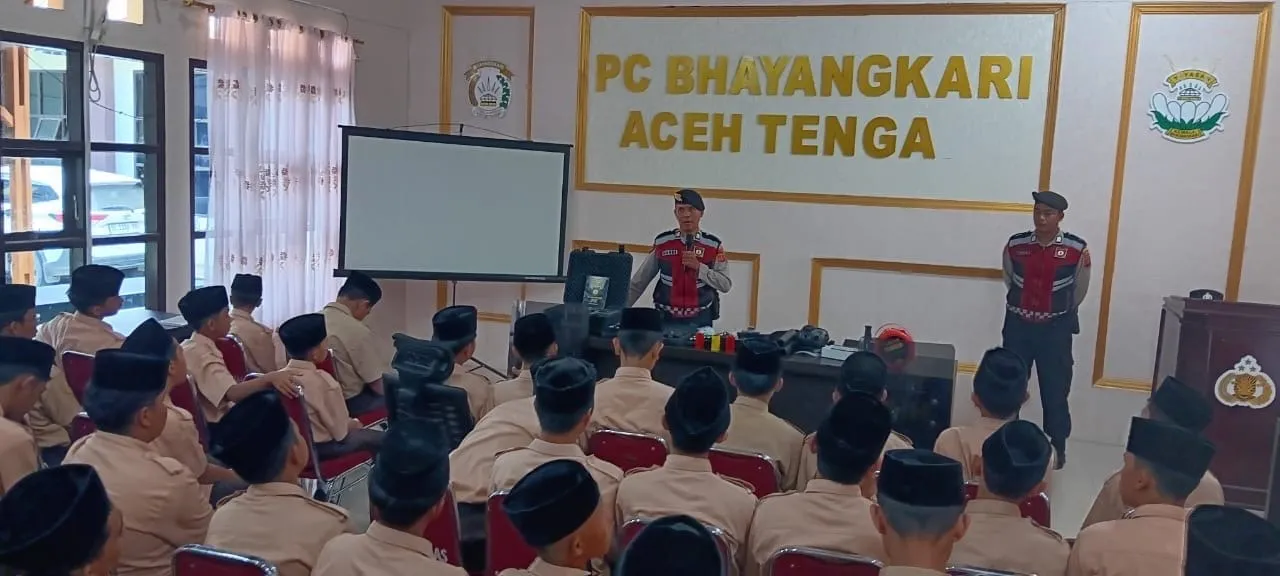 Polres Aceh Tengah Terima Kunjungan SMP IT Cendikia, Tanamkan Edukasi Hukum dan Cegah Kenakalan Remaja