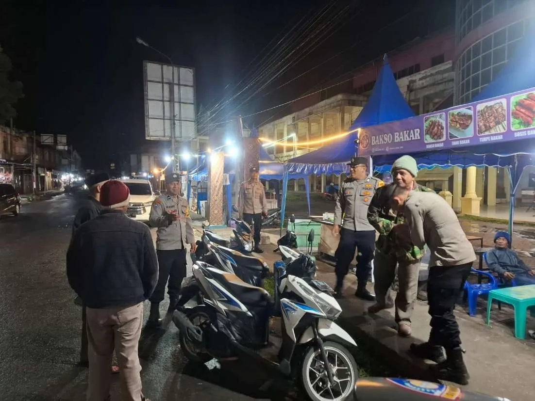 Patroli Malam Polsek Lut Tawar, Jaga Keamanan di Titik Keramaian