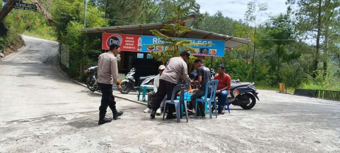 Tingkatkan Kehadiran Polri di Tengah Masyarakat, Polsek Lut Tawar Sambang Tempat Wisata
