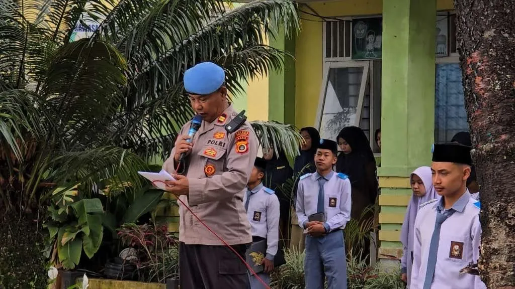 Kasi Propam Polres Aceh Tengah Jadi Pembina Upacara, Titip Pesan Moral untuk Pelajar