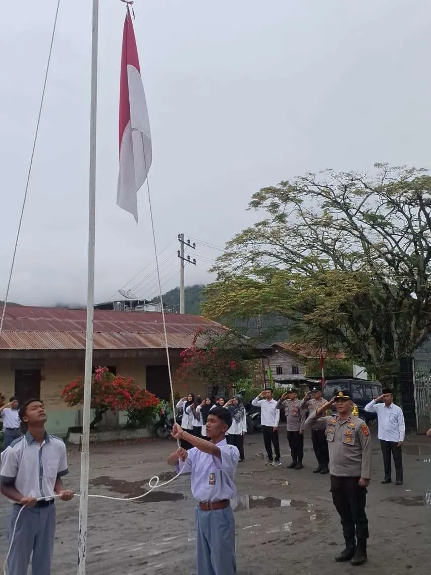 Waka Polsek Kota Takengon Sampaikan Pesan Moral Kapolda Aceh di SMAS 5 Muhammadiyah