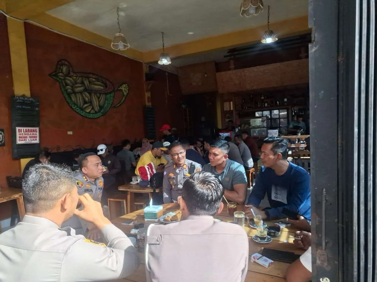 Ngopi Pagi Kamtibmas, Polisi dan Warga Kota Takengon Satu Meja Bahas Kamtibmas