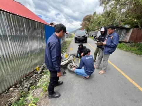 Satgas Ops Damai Cartenz Bersama Polres Puncak Jaya Gelar olah TKP Penembakan Brigpol Ronal M. Enok di Kampung Lima-Lima
