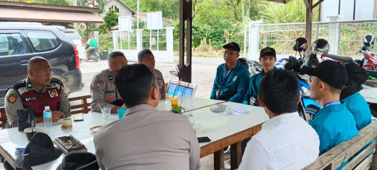 Ngopi Bareng Warga, Polsek Lut Tawar Wujudkan Polisi yang Humanis dan Dekat dengan Rakyat
