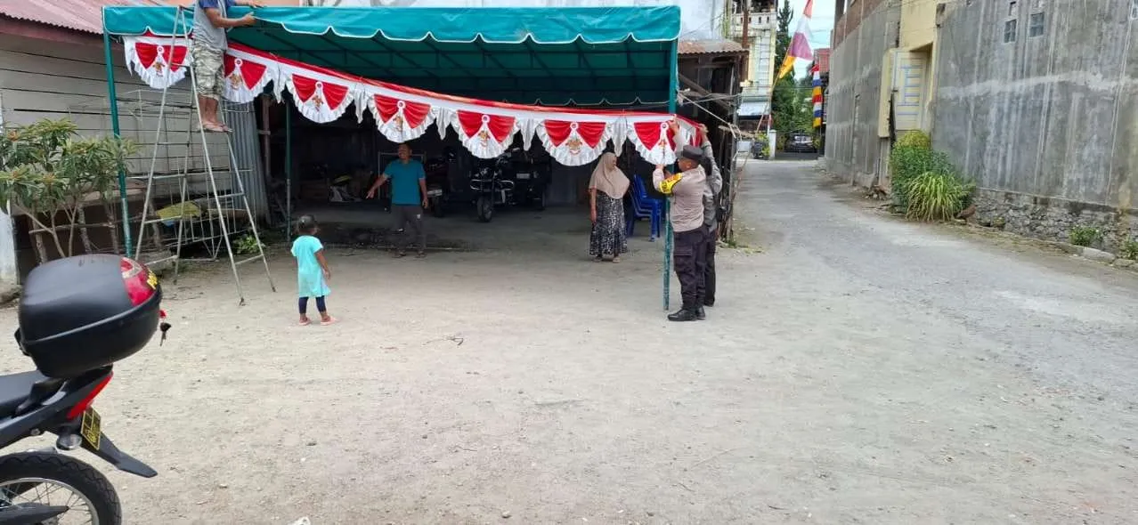 Semangat Nasionalisme dan Cinta Tanah Air, Polsek Kota Takengon Ajak Aparatur Kampung Kibarkan Merah Putih