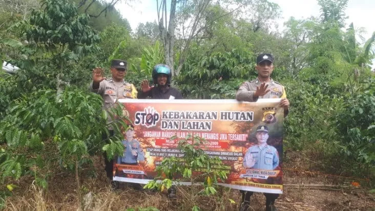 Antisipasi Karhutla, Polsek Lut Tawar Gencarkan Patroli dan Himbauan ke Warga
