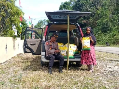 Sambut HUT RI ke-80, Polsek Bintang Salurkan 120 Sak Beras SPHP Premium Lewat Gerakan Pangan Murah