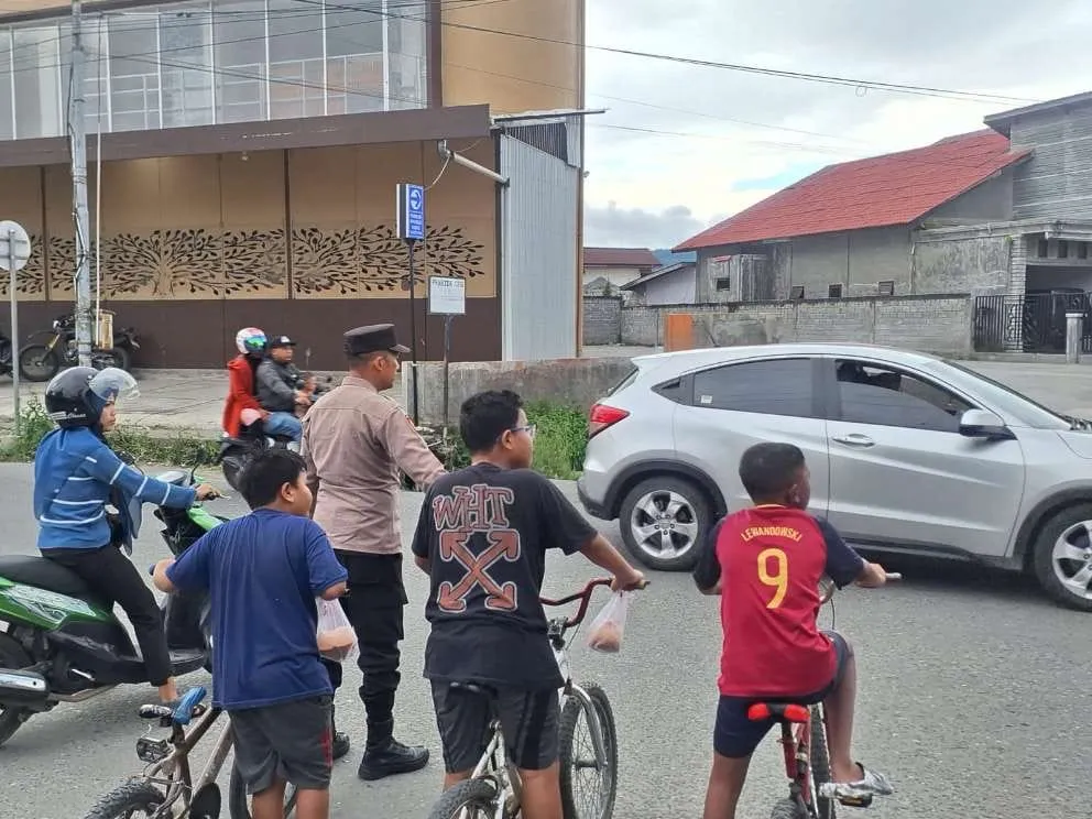 Wujudkan Keselamatan Pagi Hari, Polsek Kota Takengon Gelar Strong Point di Titik Rawan Lalin